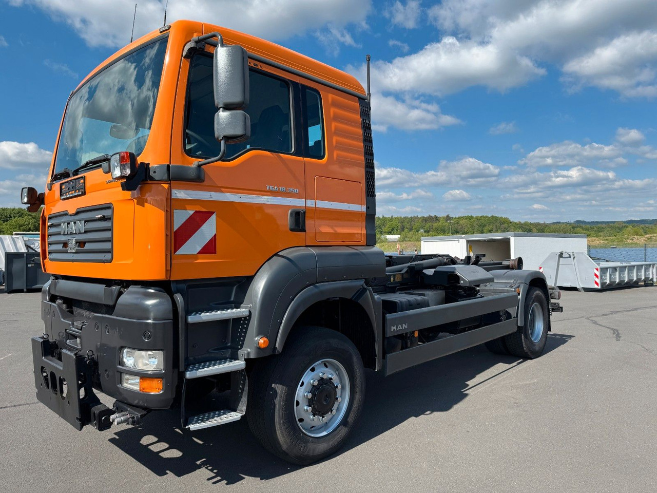 MAN TGA 18.350 4x4 Meiler Abroller RK 14.45 Winterd. - Camion ampliroll: photos 1 MAN TGA 18.350 4x4 Meiler Abroller RK 14.45 Winterd. - Camion ampliroll: photos 1