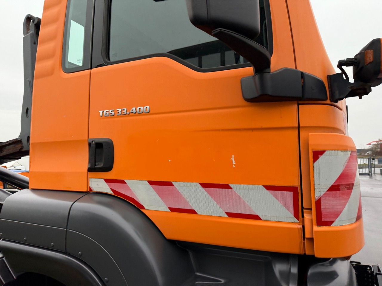 MAN TGS 33.400 6x6 Blattfederung Original 120500 km - Camion ampliroll: photos 4 MAN TGS 33.400 6x6 Blattfederung Original 120500 km - Camion ampliroll: photos 4