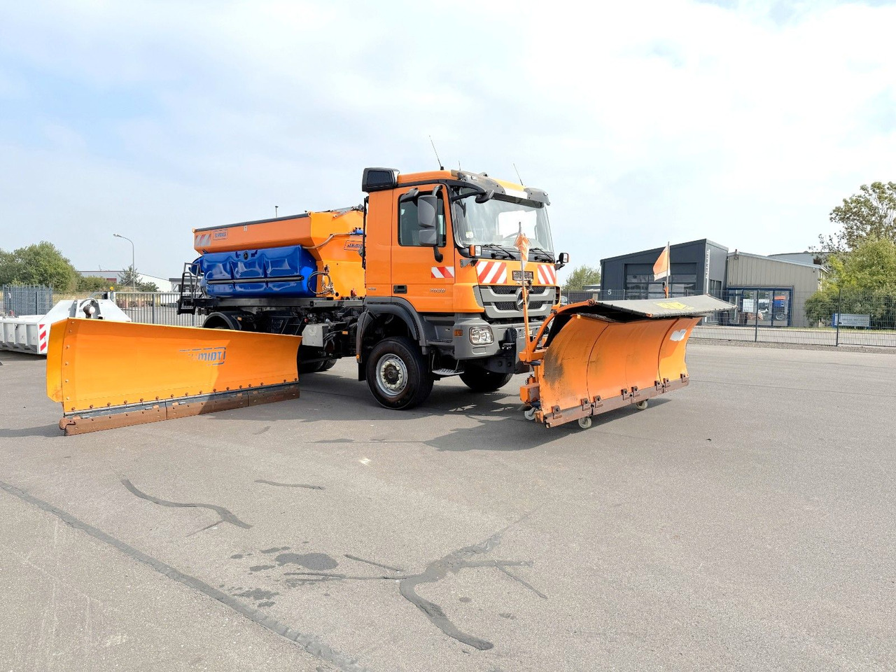 Mercedes-Benz Actros 2036 4x4 Dautelwechselsystem Winterdienst - Châssis cabine: photos 1 Mercedes-Benz Actros 2036 4x4 Dautelwechselsystem Winterdienst - Châssis cabine: photos 1