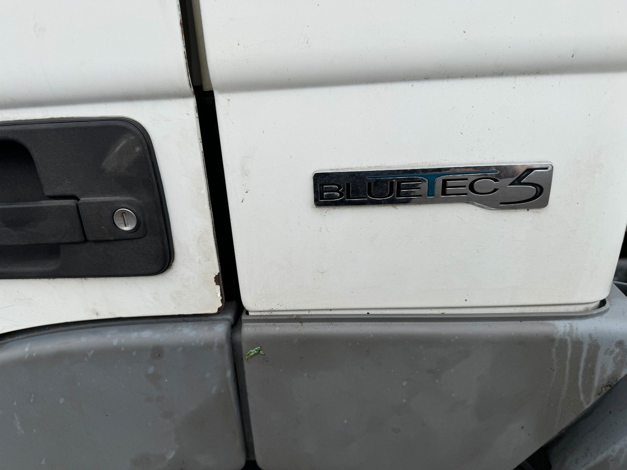 Mercedes-Benz Actros 2532 MP3 6x2 Fahrgestell Mercedes-Benz Actros 2532 MP3 6x2 Fahrgestell - Châssis cabine: photos 2 Mercedes-Benz Actros 2532 MP3 6x2 Fahrgestell Mercedes-Benz Actros 2532 MP3 6x2 Fahrgestell - Châssis cabine: photos 2