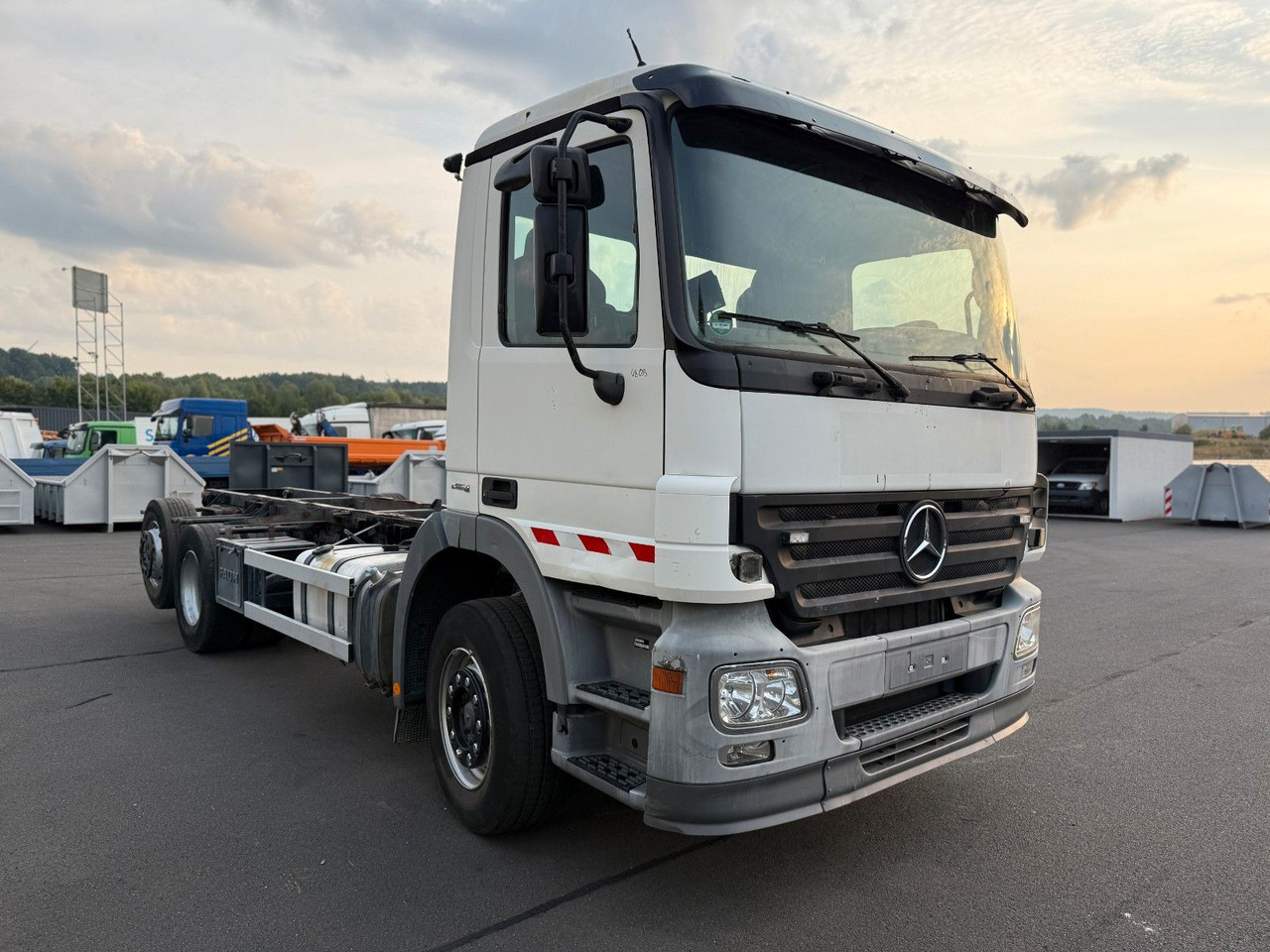 Mercedes-Benz Actros MP 2 2532 6x2 - Châssis cabine: photos 4 Mercedes-Benz Actros MP 2 2532 6x2 - Châssis cabine: photos 4