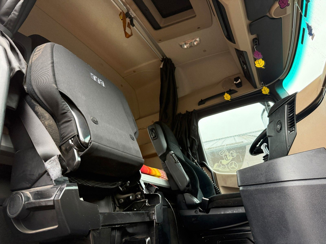 Mercedes-Benz Actros 1843 Stream Space,  Hydraulik, Retarder - Tracteur routier: photos 5 Mercedes-Benz Actros 1843 Stream Space,  Hydraulik, Retarder - Tracteur routier: photos 5