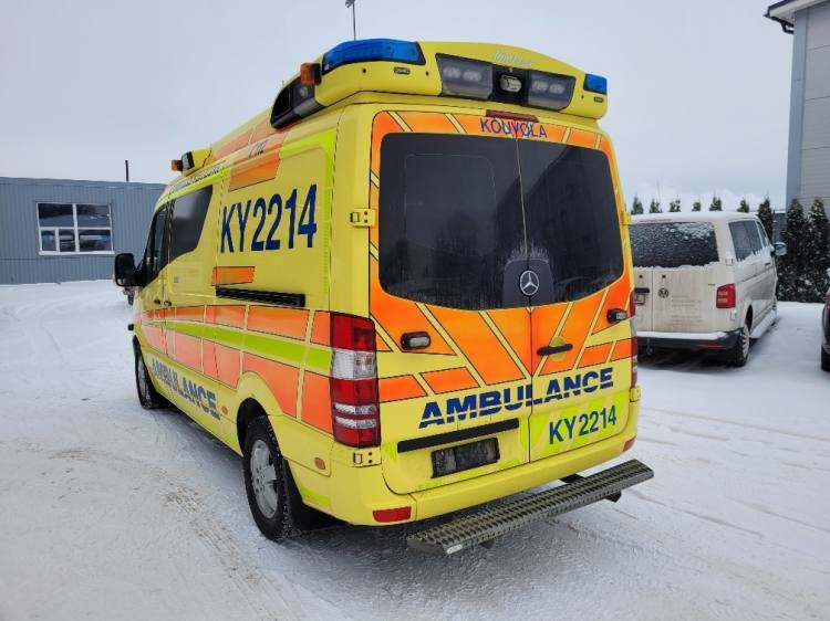 MERCEDES – BENZ SPRINTER 3.0D AMBULANCE (TAMLANS) KLIMA, 11.2016, EURO 6 - Ambulance: photos 5 MERCEDES – BENZ SPRINTER 3.0D AMBULANCE (TAMLANS) KLIMA, 11.2016, EURO 6 - Ambulance: photos 5