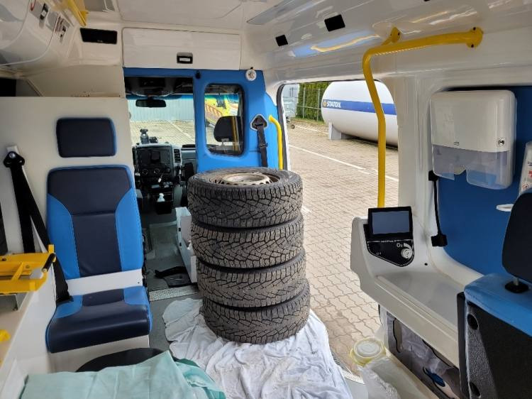 Ambulance MERCEDES – BENZ SPRINTER 319 3.0D AMBULANCE (PROFILE) KLIMA, 6.2017, EURO 6: photos 9 Ambulance MERCEDES – BENZ SPRINTER 319 3.0D AMBULANCE (PROFILE) KLIMA, 6.2017, EURO 6: photos 9