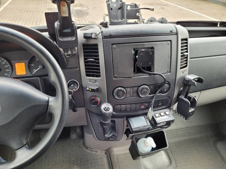 Ambulance MERCEDES – BENZ SPRINTER 319 3.0D AMBULANCE (PROFILE) KLIMA, 6.2017, EURO 6: photos 17 Ambulance MERCEDES – BENZ SPRINTER 319 3.0D AMBULANCE (PROFILE) KLIMA, 6.2017, EURO 6: photos 17