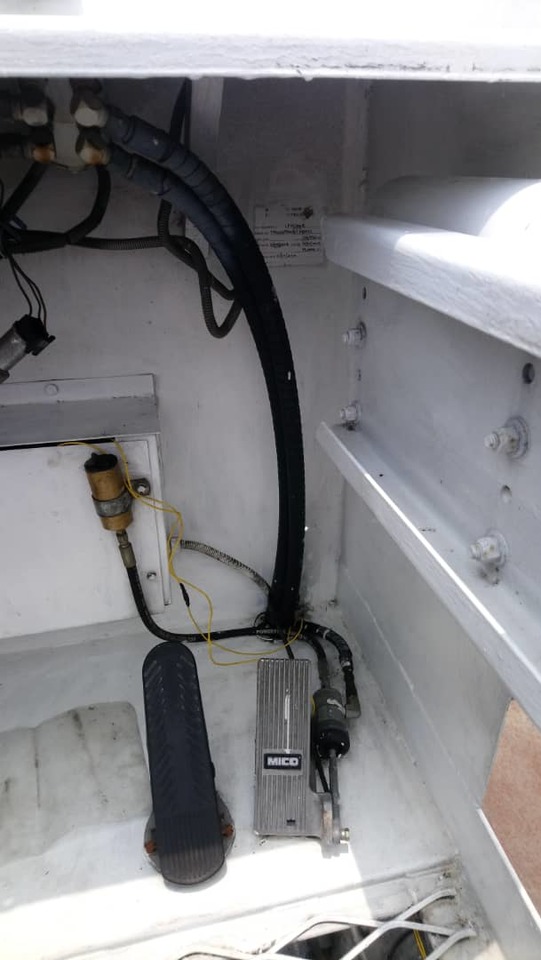 FMC MDL 60 Main Deck 30 tons - Chargeur de fret: photos 5 FMC MDL 60 Main Deck 30 tons - Chargeur de fret: photos 5