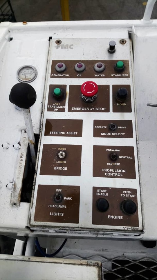 FMC MDL 60 Main Deck 30 tons - Chargeur de fret: photos 3 FMC MDL 60 Main Deck 30 tons - Chargeur de fret: photos 3