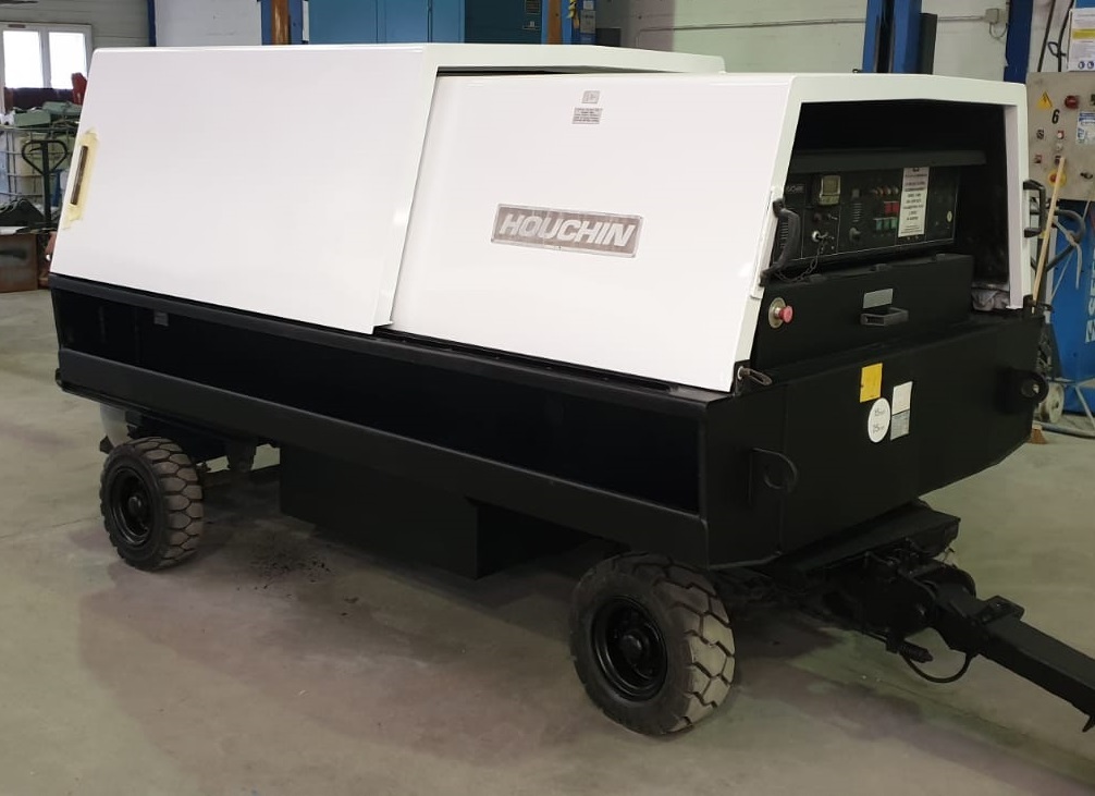 Houchin GPU C690 90KvA+28DC - Groupe électrogène au sol: photos 1 Houchin GPU C690 90KvA+28DC - Groupe électrogène au sol: photos 1