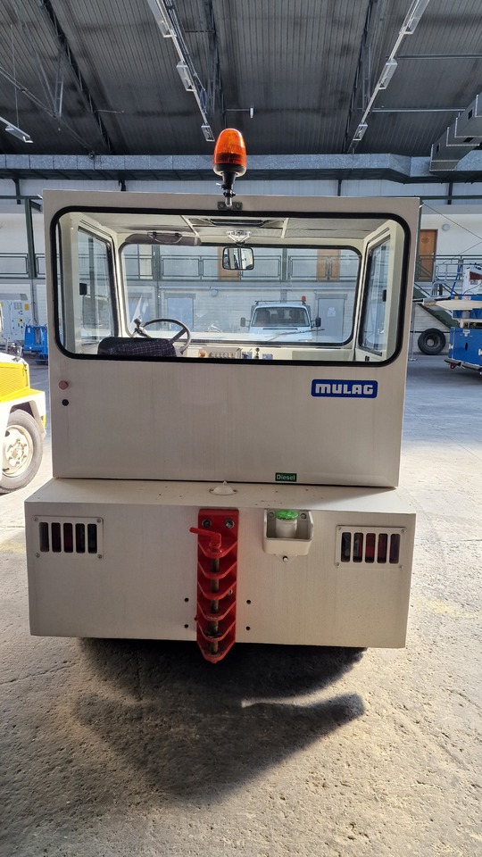 Mulag Comet 4D - Tracteur à bagages: photos 2 Mulag Comet 4D - Tracteur à bagages: photos 2