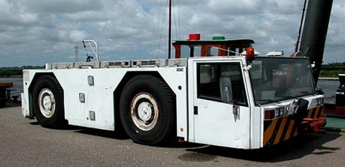 Schopf F396C - Tracteur d'avions: photos 1 Schopf F396C - Tracteur d'avions: photos 1