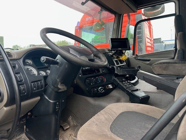 DAF CF 75.250 FAN75.250 CF 6X2 - Benne à ordures ménagères: photos 5 DAF CF 75.250 FAN75.250 CF 6X2 - Benne à ordures ménagères: photos 5