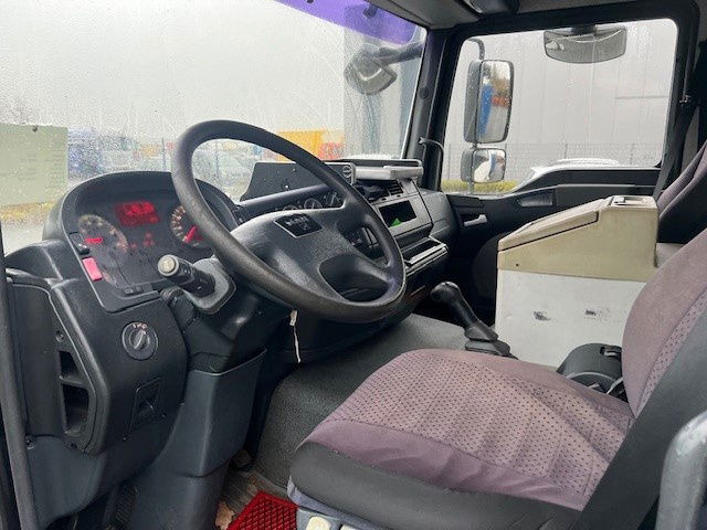 MAN TGL 12.240 TGL 10.240 - Camion plateau: photos 5 MAN TGL 12.240 TGL 10.240 - Camion plateau: photos 5