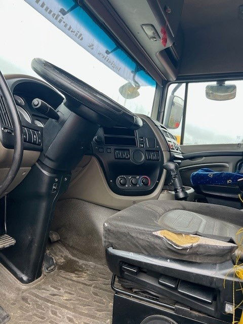 DAF XF 105.460 FT105.460 XF Manuel , Engine Problem - Tracteur routier: photos 3 DAF XF 105.460 FT105.460 XF Manuel , Engine Problem - Tracteur routier: photos 3