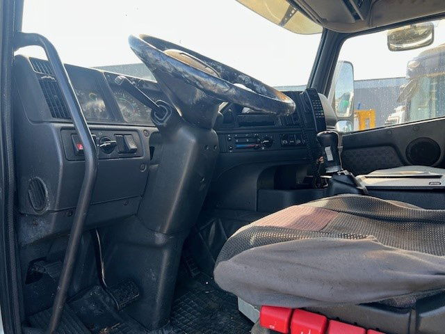 Volvo FH 12.380 FH12.380 6x2 - Châssis cabine: photos 3 Volvo FH 12.380 FH12.380 6x2 - Châssis cabine: photos 3