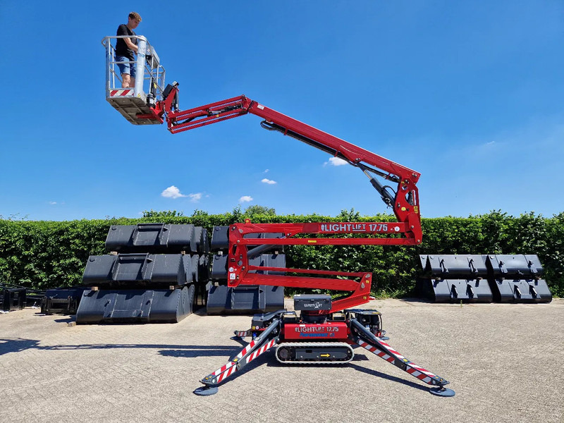 Hinowa Lightlift 17.75 IIIS - Nacelle araignée: photos 1 Hinowa Lightlift 17.75 IIIS - Nacelle araignée: photos 1