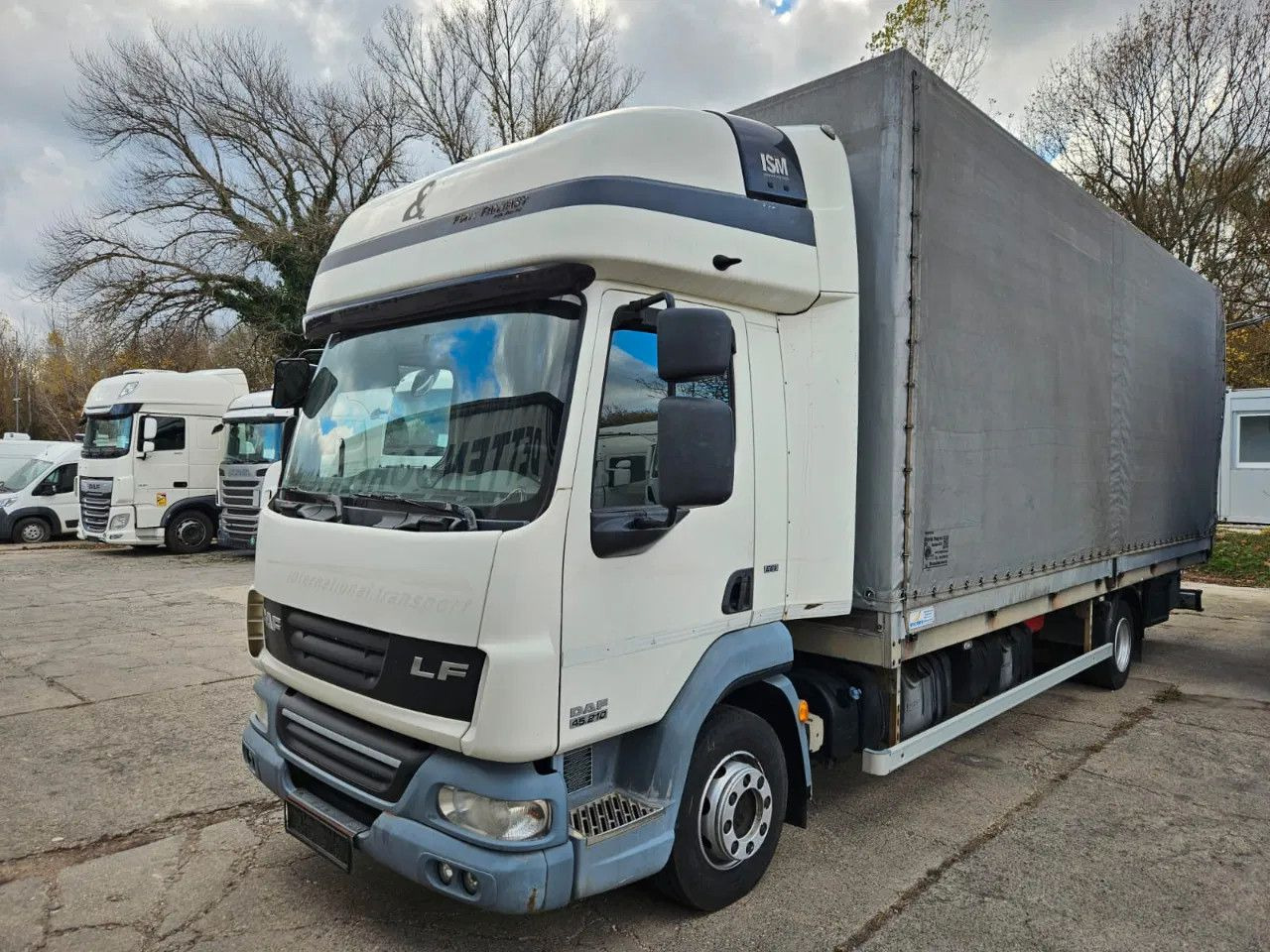 DAF LF 45.210 12t Euro5 EEV - Camion à rideaux coulissants: photos 1 DAF LF 45.210 12t Euro5 EEV - Camion à rideaux coulissants: photos 1