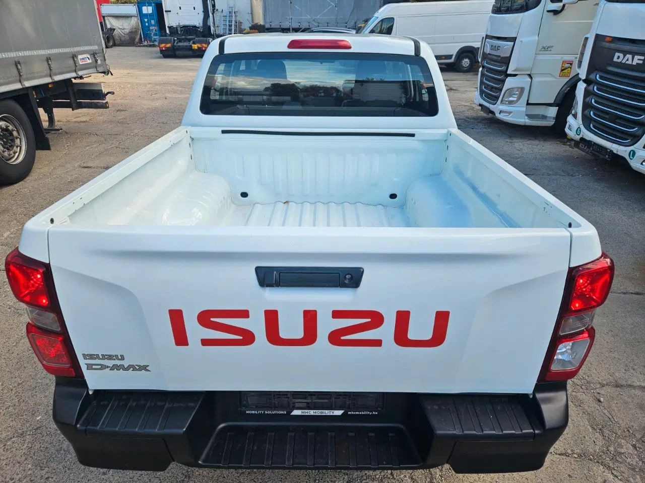 Isuzu D-Max 2H, 4H, 4L - SUV: photos 5 Isuzu D-Max 2H, 4H, 4L - SUV: photos 5