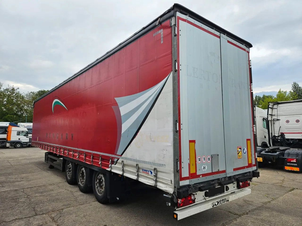 Schmitz Cargobull SCB S3T 60 unis in stock! 6 New tires, Alloy w. - Semi-remorque: photos 4 Schmitz Cargobull SCB S3T 60 unis in stock! 6 New tires, Alloy w. - Semi-remorque: photos 4