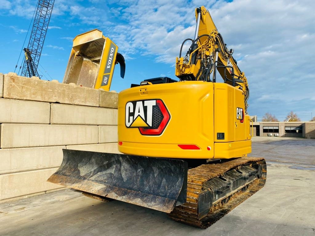 Pelle sur chenille CAT 325: photos 6