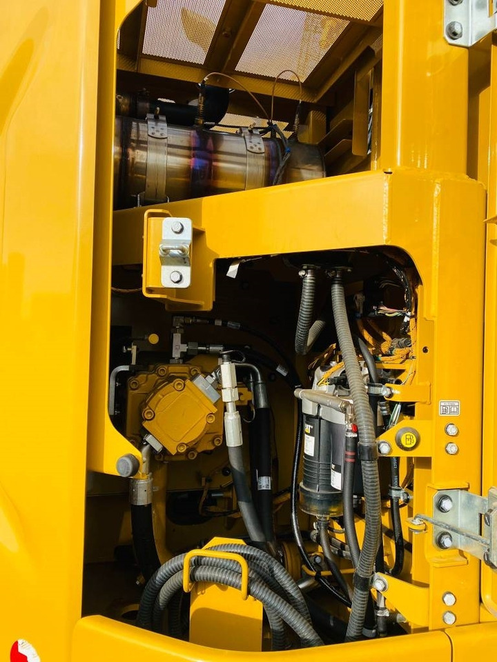 Pelle sur chenille CAT 325: photos 11
