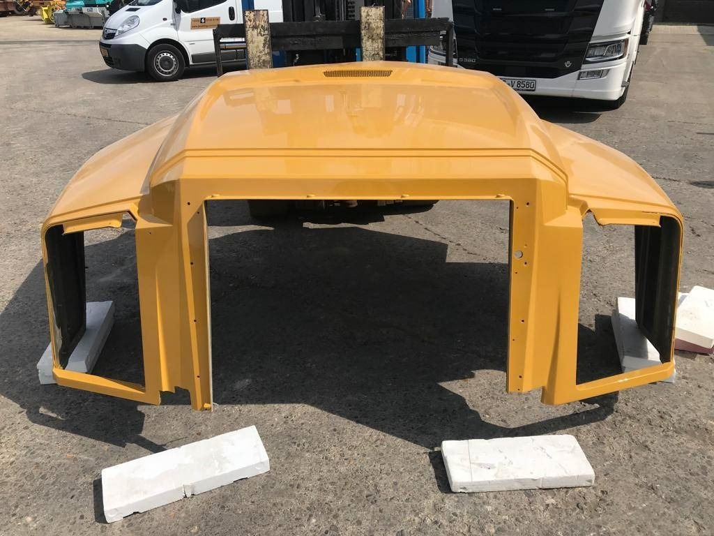 CAT 735 B Hood - Frame/ Châssis pour Engins de chantier: photos 2 CAT 735 B Hood - Frame/ Châssis pour Engins de chantier: photos 2
