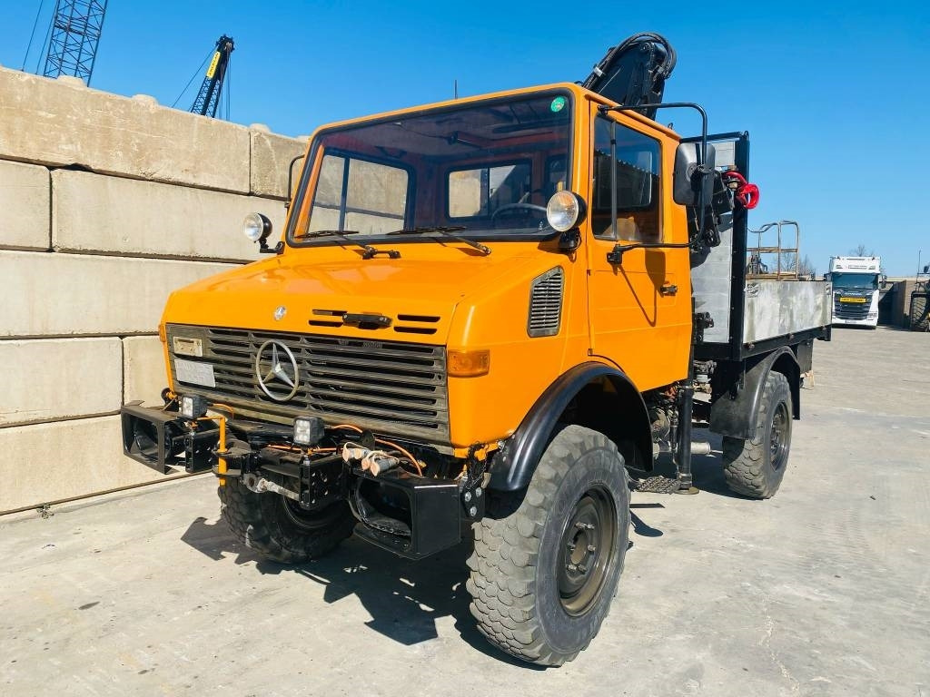 Mercedes-Benz u1000 - Camion grue: photos 5 Mercedes-Benz u1000 - Camion grue: photos 5