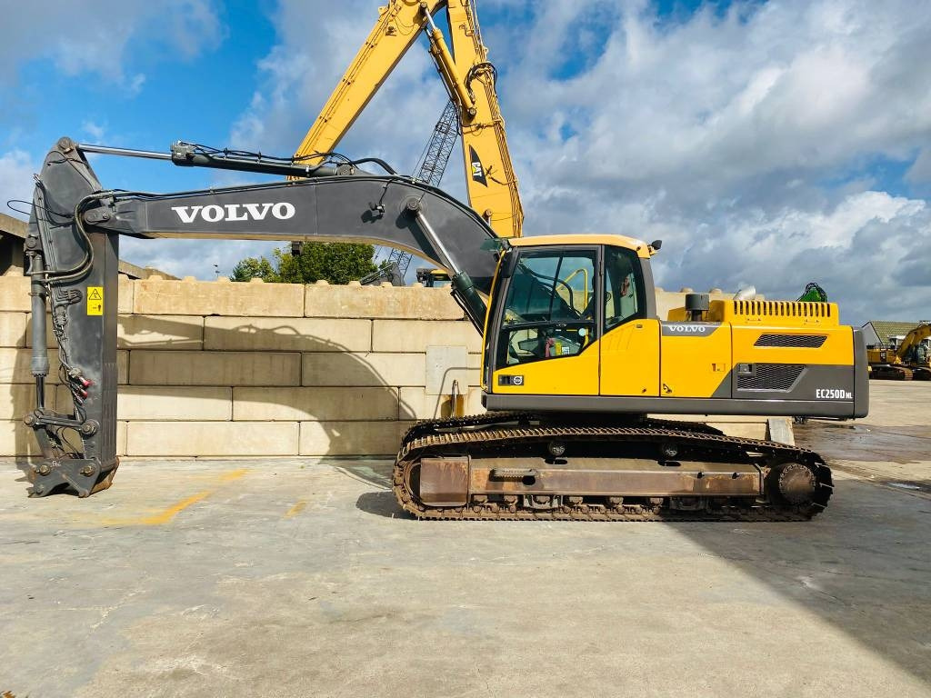 Volvo EC 250 D N L - Pelle sur chenille: photos 1 Volvo EC 250 D N L - Pelle sur chenille: photos 1
