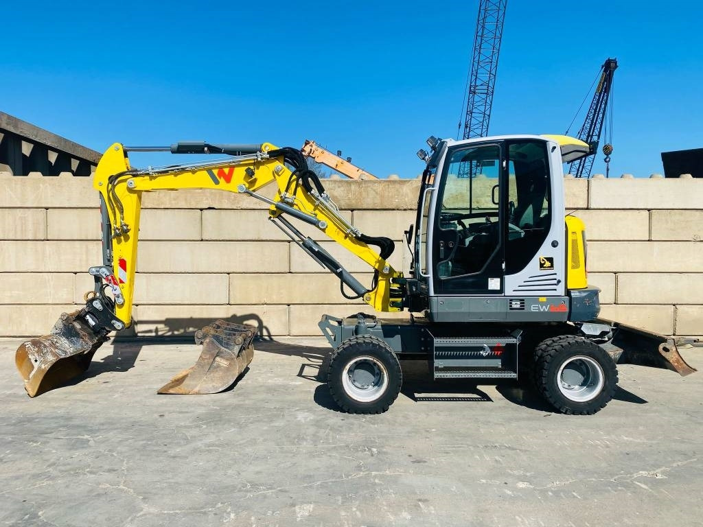 Wacker Neuson EW 65 - Pelle sur pneus: photos 1 Wacker Neuson EW 65 - Pelle sur pneus: photos 1