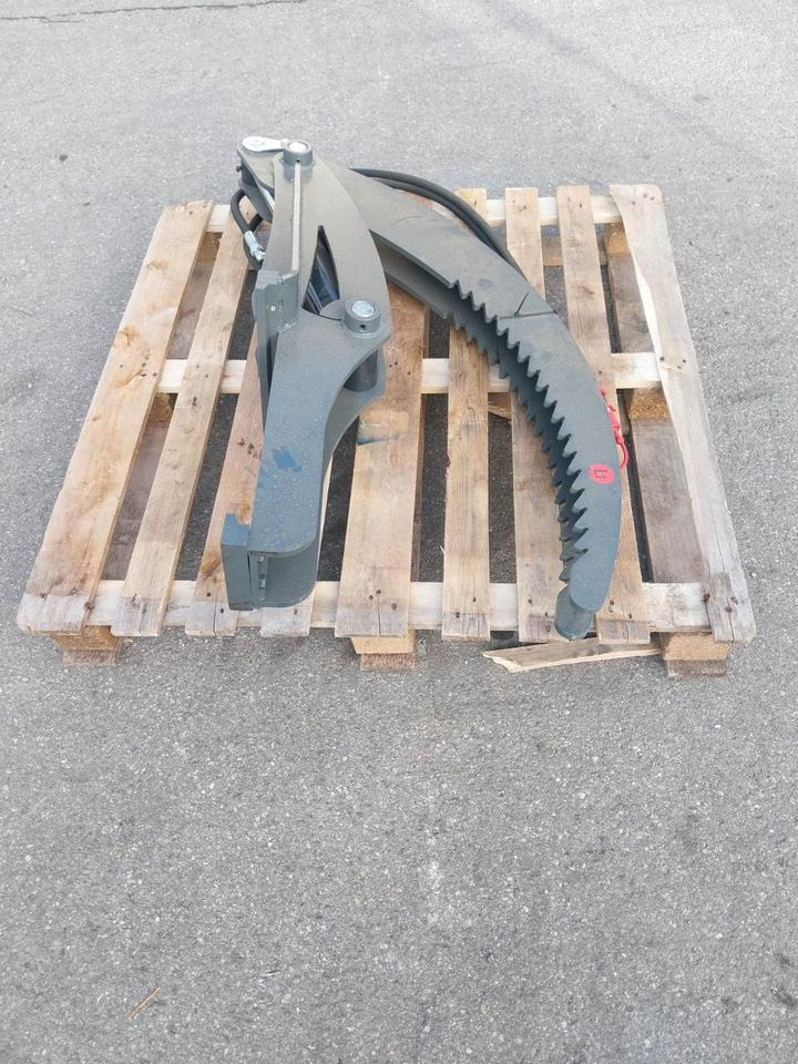 Niederhalter Stammgreifer Holzgreifer Palettengabel Frontlader - Accessoire pour Matériel forestier: photos 1 Niederhalter Stammgreifer Holzgreifer Palettengabel Frontlader - Accessoire pour Matériel forestier: photos 1