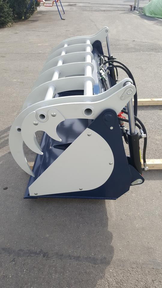 Greifschaufel Euro Frontlader Fendt Deutz Case John Deere Volvo - Matériel d'ensilage: photos 4 Greifschaufel Euro Frontlader Fendt Deutz Case John Deere Volvo - Matériel d'ensilage: photos 4