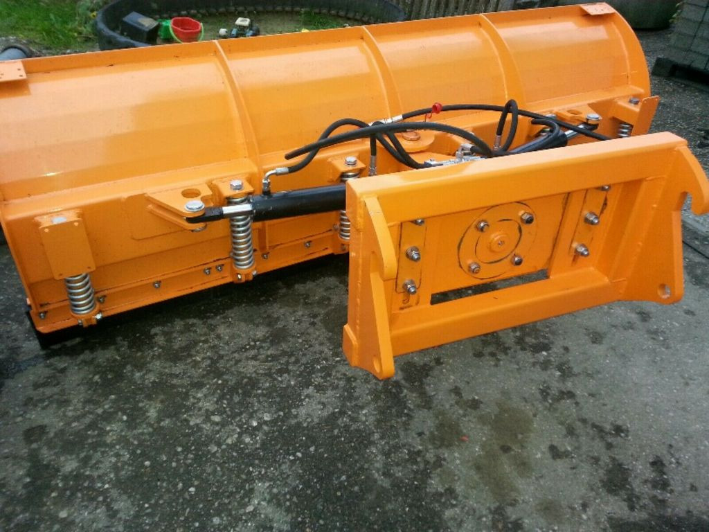 Kramer Schneeschild 2,6m 750, 5075, 850, 950, 1150 - Lame à neige pour Véhicule de voirie/ Spécial: photos 3 Kramer Schneeschild 2,6m 750, 5075, 850, 950, 1150 - Lame à neige pour Véhicule de voirie/ Spécial: photos 3