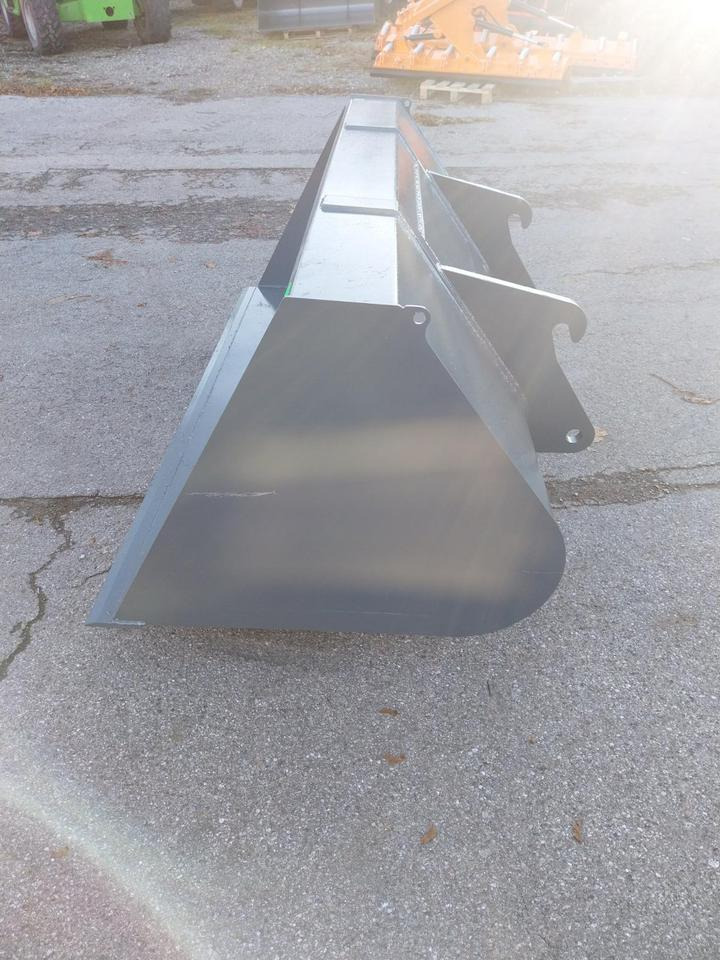 Schaufel 2m Radlader Volvo L 30 Cat Komatsu Liebherr Ahlmann - Godet pour chargeur: photos 5 Schaufel 2m Radlader Volvo L 30 Cat Komatsu Liebherr Ahlmann - Godet pour chargeur: photos 5