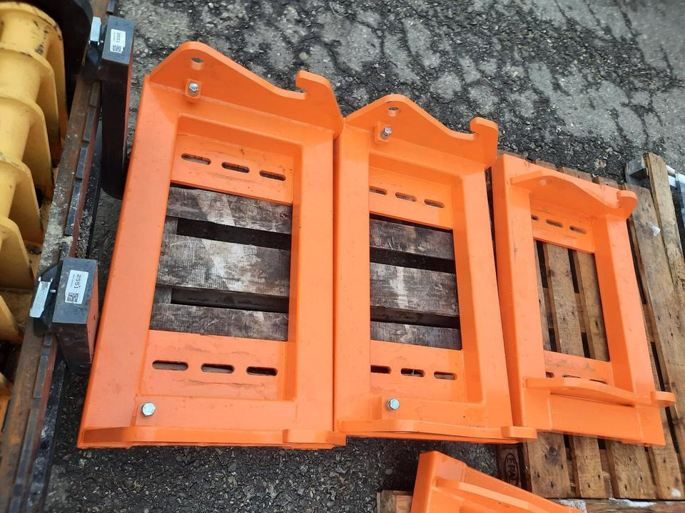 Lame à neige Schneeschild 2,2m Volvo Cat Liebherr Schlepper Radlader Hoflader: photos 9 Lame à neige Schneeschild 2,2m Volvo Cat Liebherr Schlepper Radlader Hoflader: photos 9