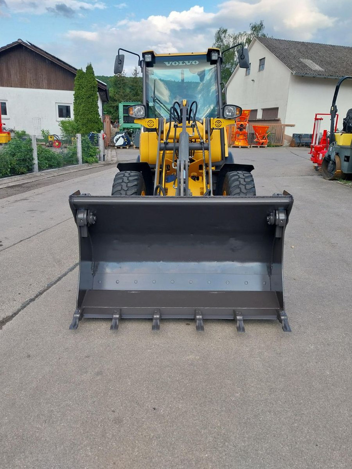 Volvo L 20 L 25 L 30 - Chargeuse sur pneus: photos 2 Volvo L 20 L 25 L 30 - Chargeuse sur pneus: photos 2
