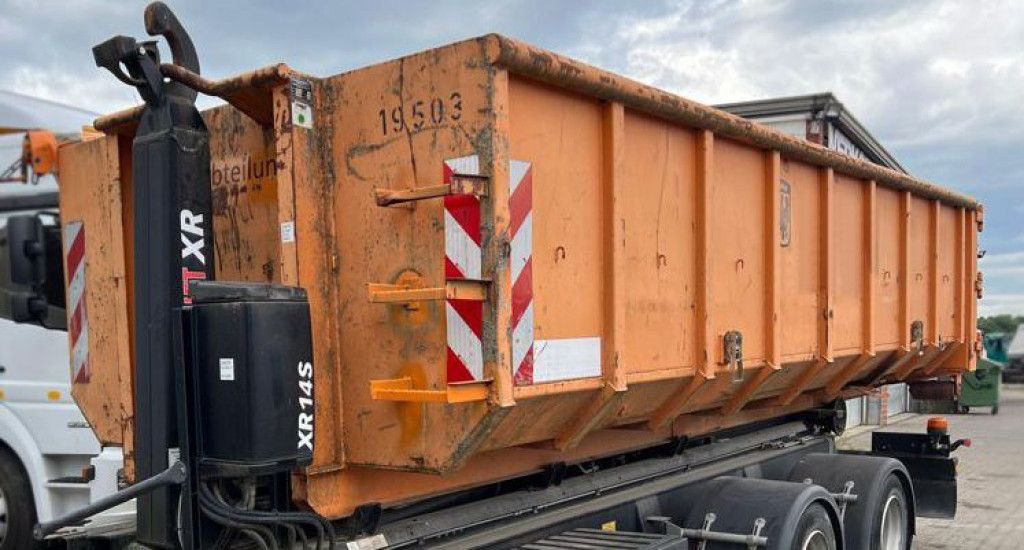 - Camion ampliroll: photos 3 - Camion ampliroll: photos 3