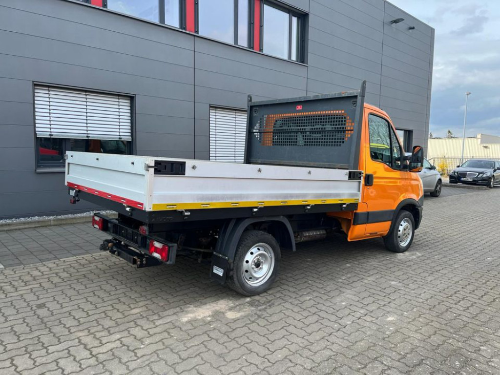 IVECO(I) Daily 29L13 Pritsche - Fourgon plateau: photos 4 IVECO(I) Daily 29L13 Pritsche - Fourgon plateau: photos 4