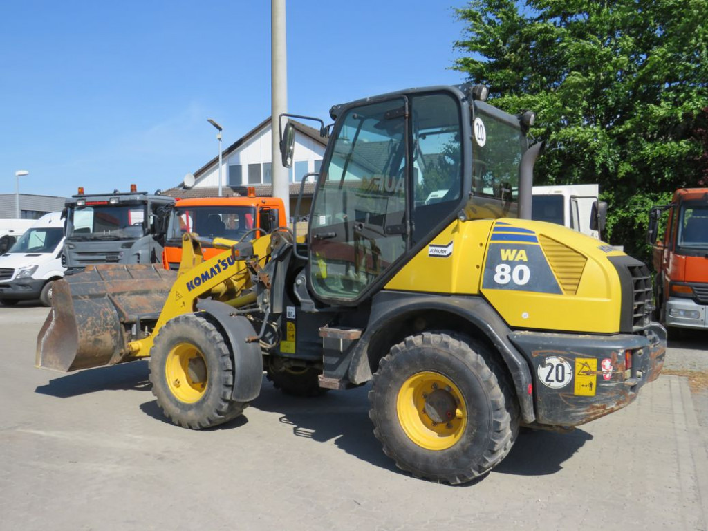 KOMATSU HANOMAG Radlader WA 80 - 6 Radlader - Chargeuse sur pneus: photos 3 KOMATSU HANOMAG Radlader WA 80 - 6 Radlader - Chargeuse sur pneus: photos 3