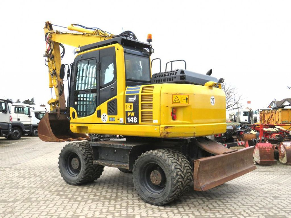 Komatsu Mobilbagger PW 148 - 8 Bagger 6.824h Deutsch top - Pelle sur pneus: photos 4 Komatsu Mobilbagger PW 148 - 8 Bagger 6.824h Deutsch top - Pelle sur pneus: photos 4