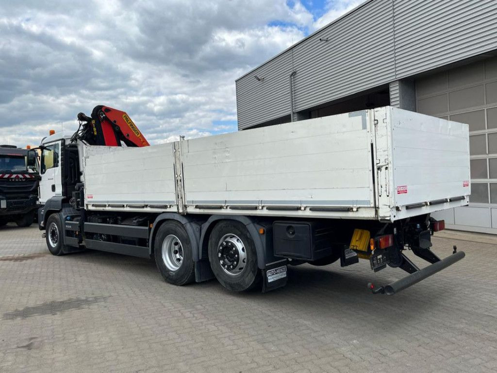 MAN TG-S 26.420 6x2 BL Pritsche Kran Palf. PK 22002+ - Camion grue: photos 4 MAN TG-S 26.420 6x2 BL Pritsche Kran Palf. PK 22002+ - Camion grue: photos 4