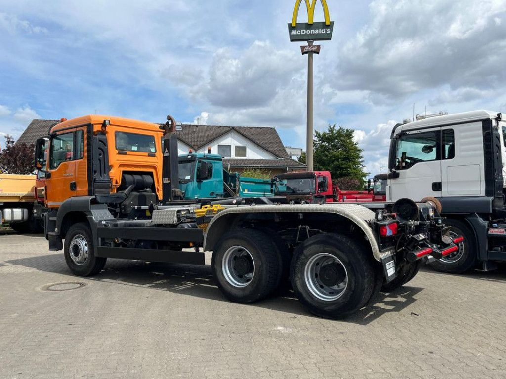 MAN TG-S 26.460 6x4 BB Abrollkipper kurzer Radstand - Camion ampliroll: photos 3 MAN TG-S 26.460 6x4 BB Abrollkipper kurzer Radstand - Camion ampliroll: photos 3