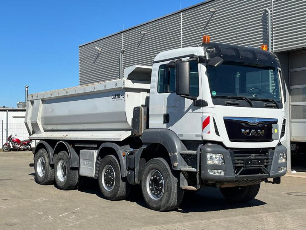 MAN TG-S 35.400 8x6H 4 Achs Muldenkipper Carnehl - Camion multibenne: photos 2 MAN TG-S 35.400 8x6H 4 Achs Muldenkipper Carnehl - Camion multibenne: photos 2