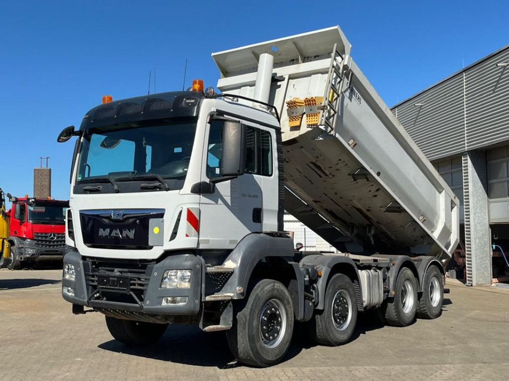 MAN TG-S 35.400 8x6H 4 Achs Muldenkipper Carnehl - Camion multibenne: photos 1 MAN TG-S 35.400 8x6H 4 Achs Muldenkipper Carnehl - Camion multibenne: photos 1