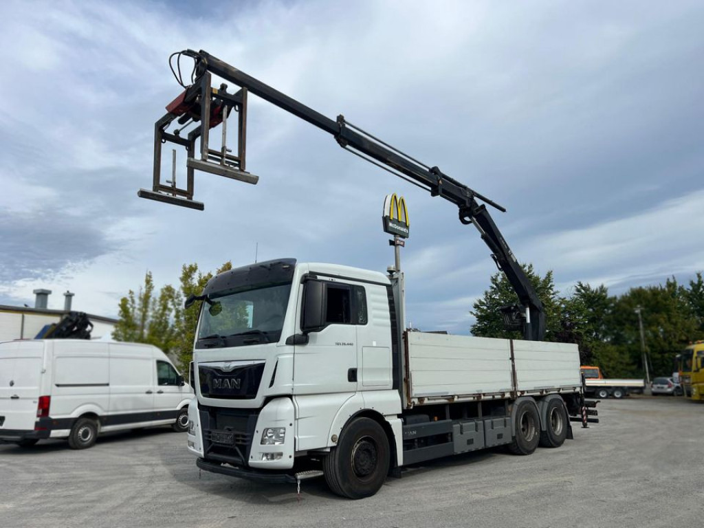 MAN TG-X 26.440 6x4 Pritsche Heckkran Hiab XS 166 - Camion plateau, Camion grue: photos 1 MAN TG-X 26.440 6x4 Pritsche Heckkran Hiab XS 166 - Camion plateau, Camion grue: photos 1