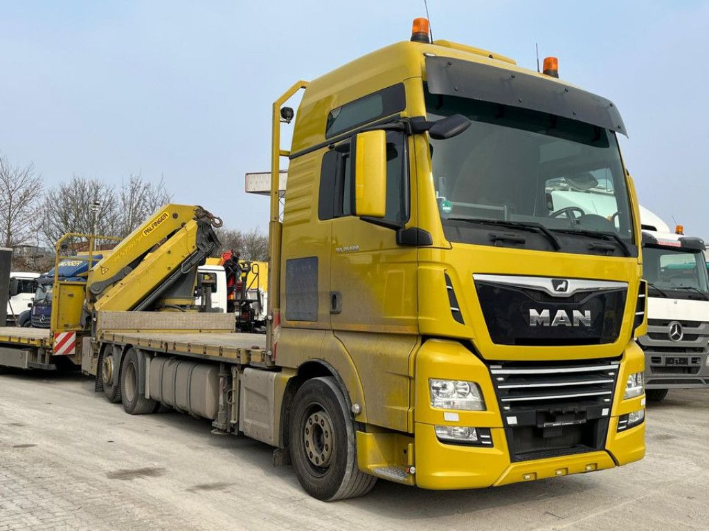 MAN TG-X 26.500 6x2-2 LL Pritsche Heckkran 53m/to, F - Camion grue: photos 2 MAN TG-X 26.500 6x2-2 LL Pritsche Heckkran 53m/to, F - Camion grue: photos 2