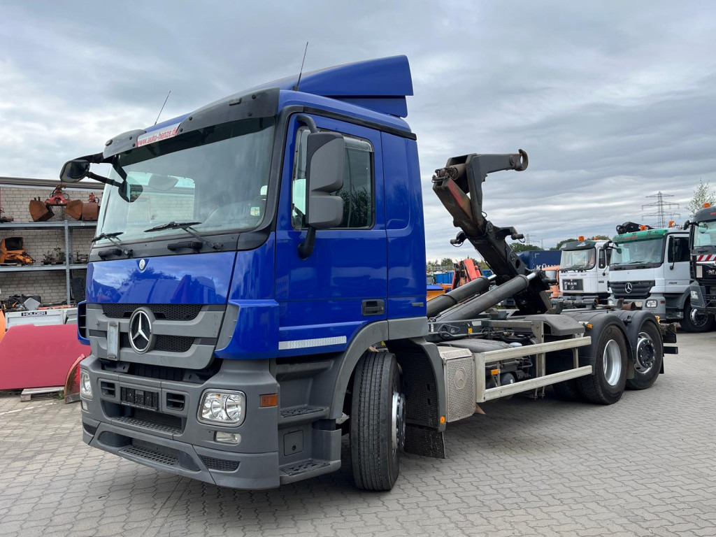 MERCEDES-BENZ Actros 2541 L6x2 Abrollkipper Meiller Schub+Knick - Camion ampliroll: photos 1 MERCEDES-BENZ Actros 2541 L6x2 Abrollkipper Meiller Schub+Knick - Camion ampliroll: photos 1