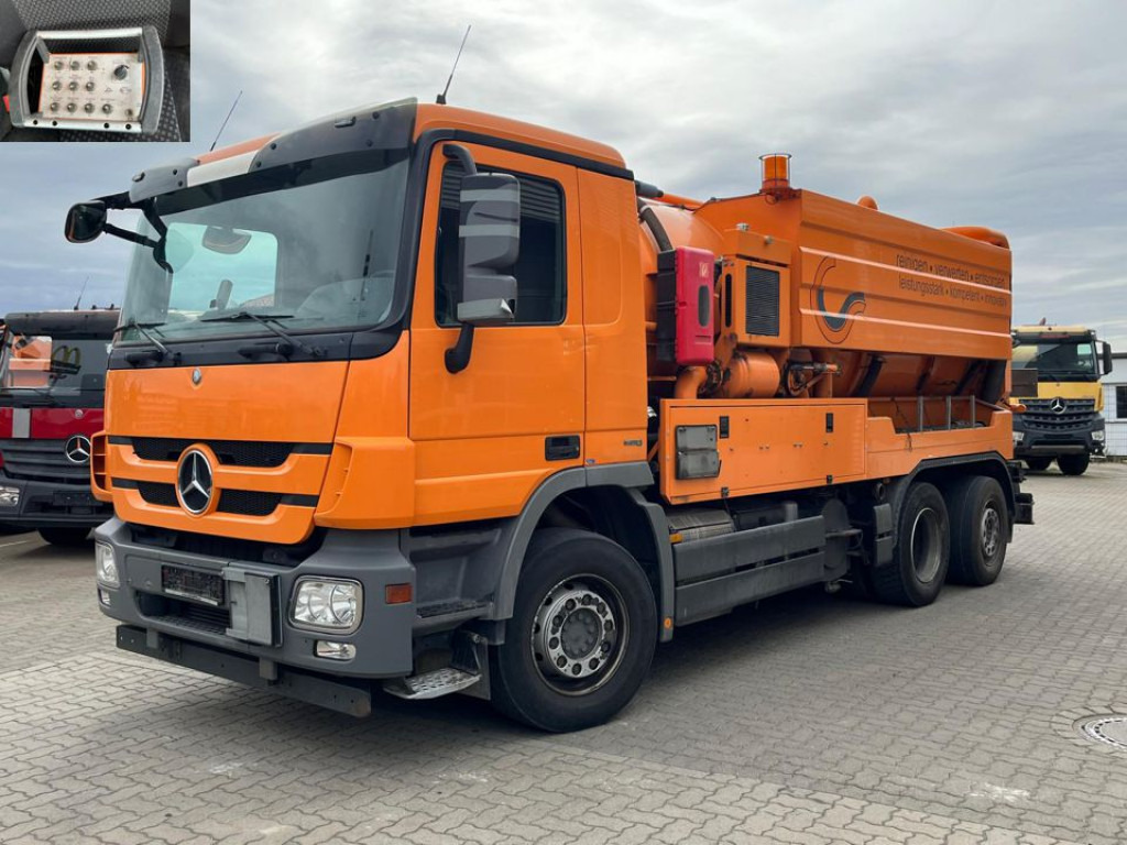 MERCEDES-BENZ Actros 2546 L 6x2 Saug + Spülwagen super Zustand ADR - Camion hydrocureur: photos 1 MERCEDES-BENZ Actros 2546 L 6x2 Saug + Spülwagen super Zustand ADR - Camion hydrocureur: photos 1