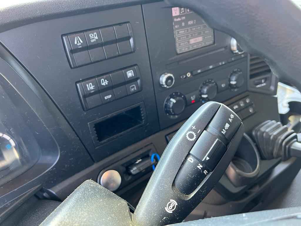 Camion à rideaux coulissants MERCEDES-BENZ Antos 2540 L 6x2 Pritsche LBW: photos 14 Camion à rideaux coulissants MERCEDES-BENZ Antos 2540 L 6x2 Pritsche LBW: photos 14