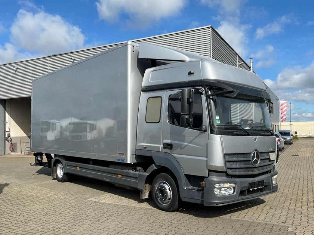 MERCEDES-BENZ Atego 818 L Möbelkoffer LBW Möbelkoffer gr.Fhs+Sitzreihe - Fourgon: photos 5 MERCEDES-BENZ Atego 818 L Möbelkoffer LBW Möbelkoffer gr.Fhs+Sitzreihe - Fourgon: photos 5