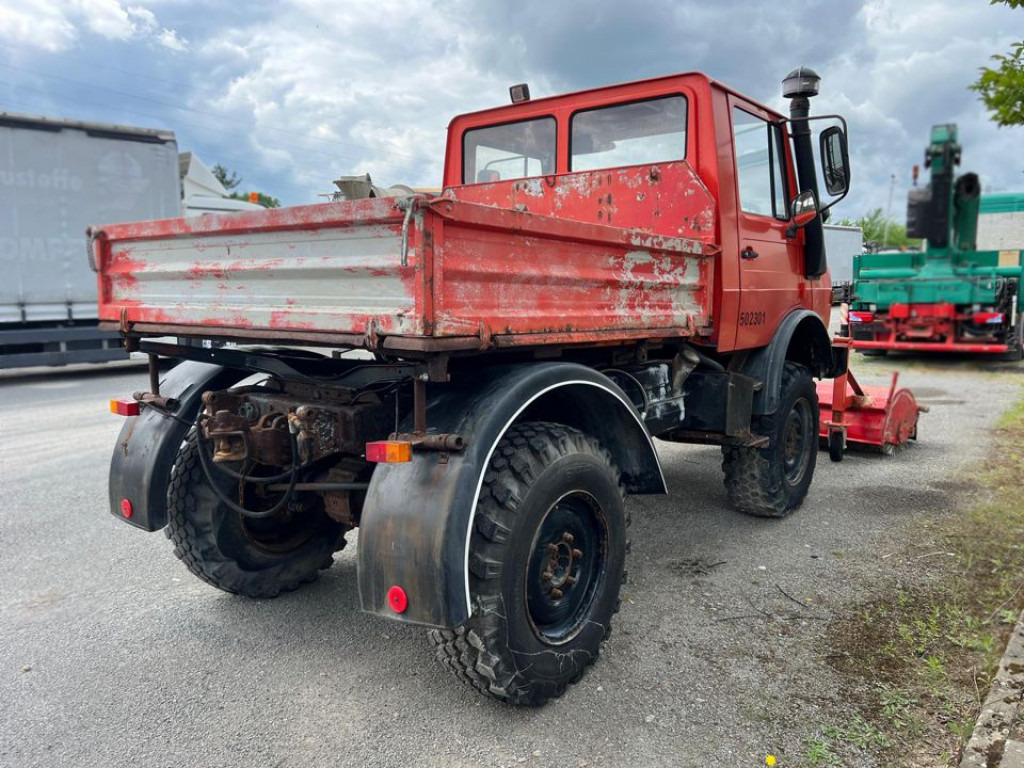 MERCEDES-BENZ Unimog U 424 2-Achs Allradkipper Front+Heckhydraulik Besen - Camion benne: photos 3 MERCEDES-BENZ Unimog U 424 2-Achs Allradkipper Front+Heckhydraulik Besen - Camion benne: photos 3