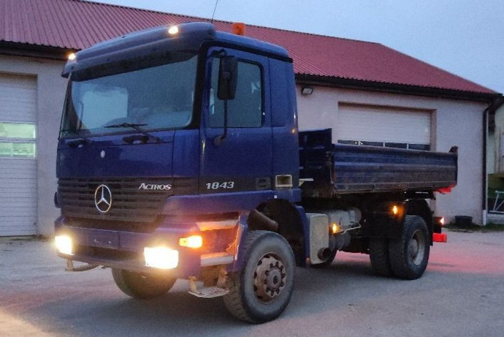 Mercedes-Benz Actros 1843 AK 2-Achs Allradkipper Meiller - Camion benne: photos 1 Mercedes-Benz Actros 1843 AK 2-Achs Allradkipper Meiller - Camion benne: photos 1